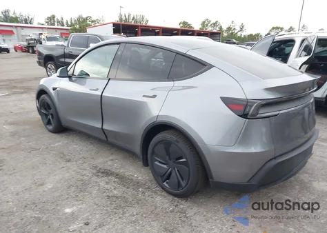 2026 Tesla Model Y Long Range Dual Motor All-Wheel Drive/Long Range Launch Series из США, поврежденный, VIN 7SAYGDEE6TA388853